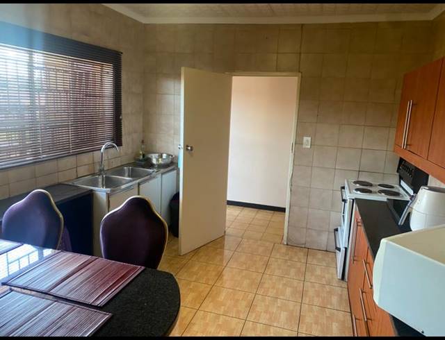 4 BEDROOM APARTMENT FOR SALE IN LAUDIUM